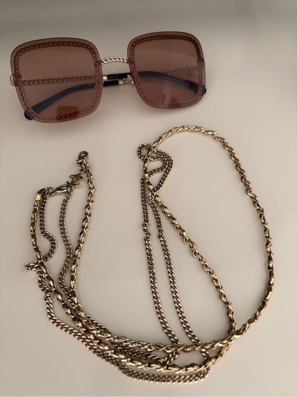 CHANEL Square Sunglasses with Pink/Brown Lenses and Gold Chain Ch4244 Col. 395/3 - Picture 2 of 7